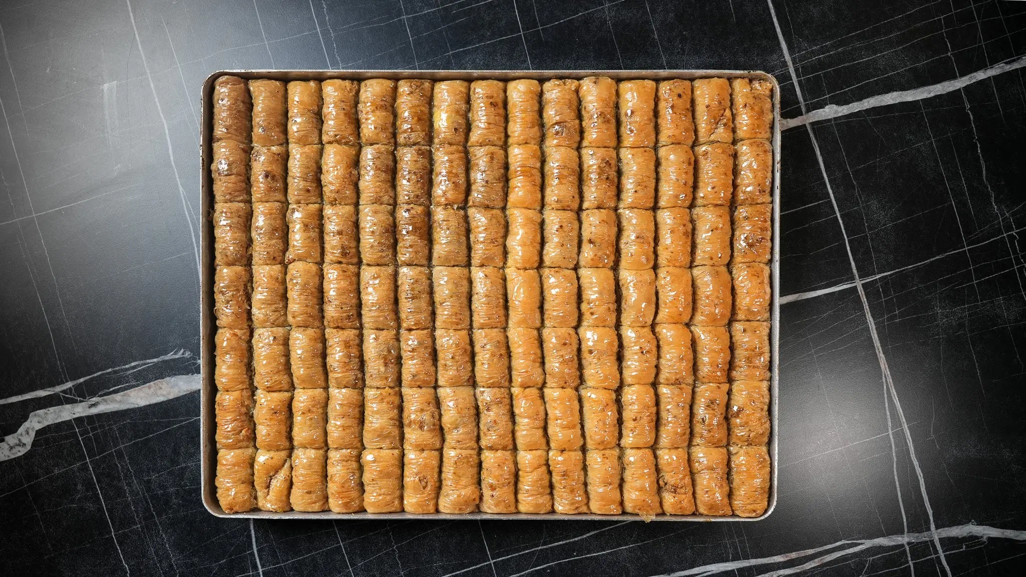 Gerollte Baklava mit Walnuss Blech | ca. 3800 g – Back-Lava