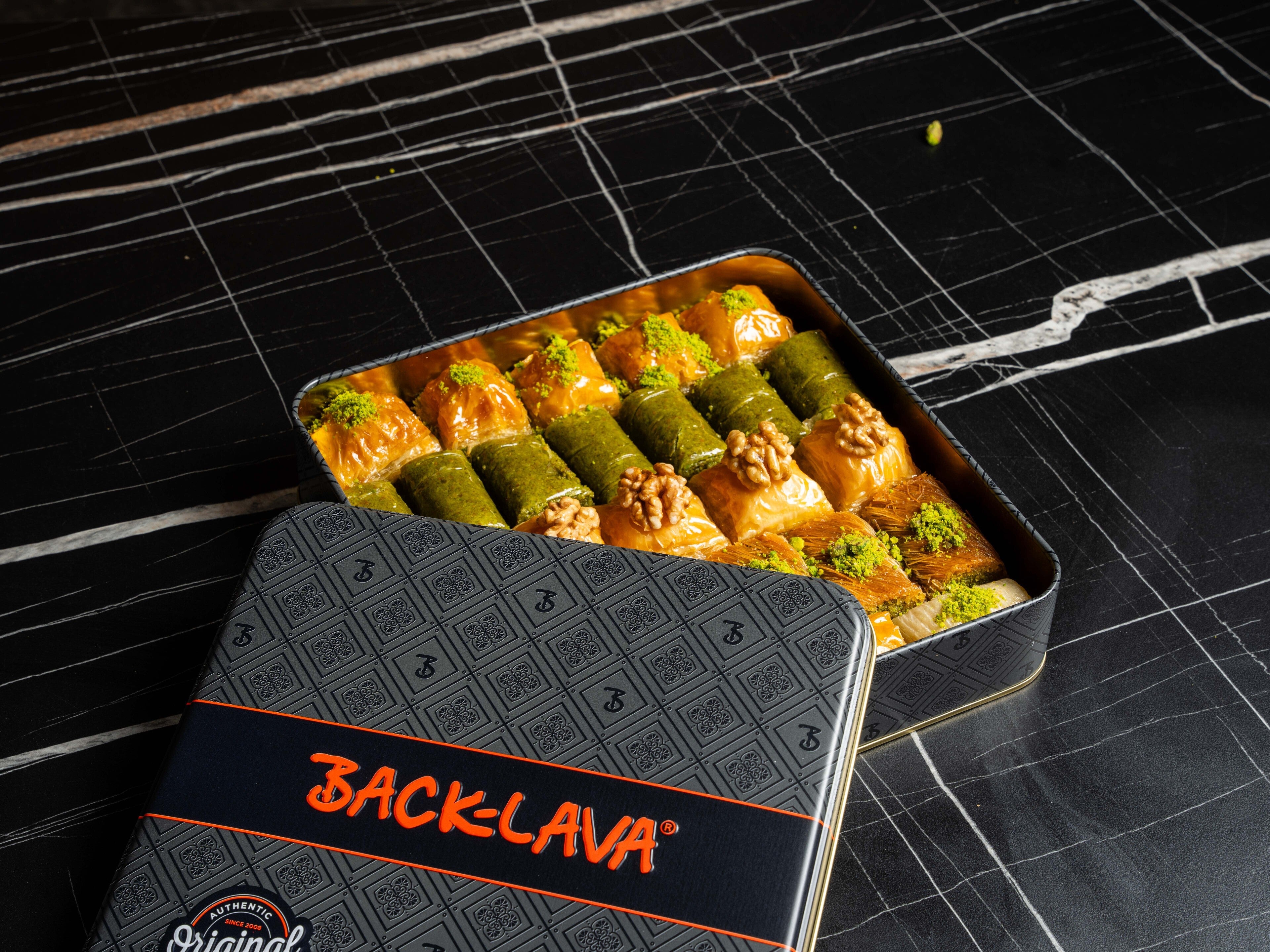 Geschenk Box Premium – Exklusive Auswahl traditioneller Baklava-Spezialitäten