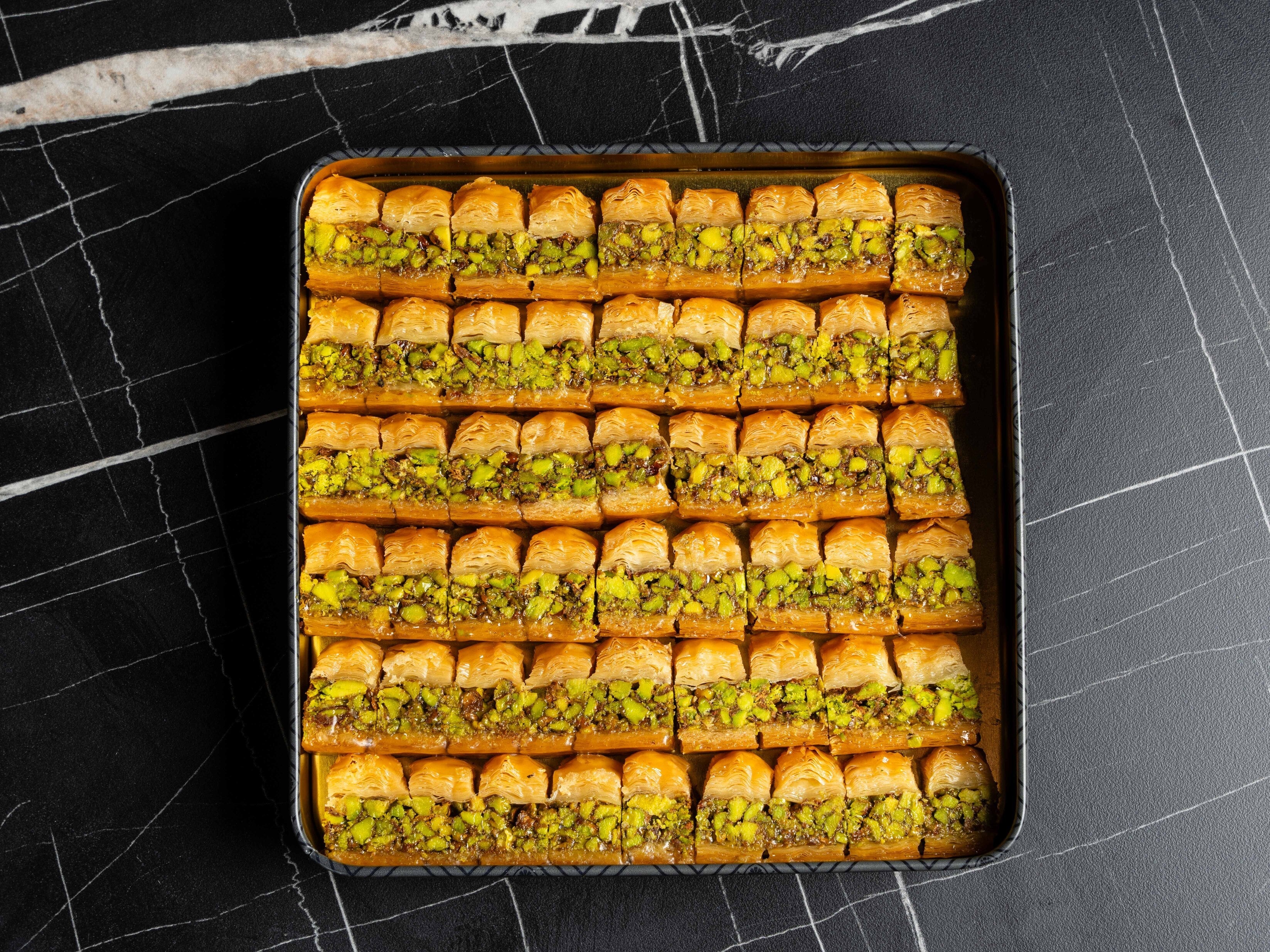 Geschenk Box 4 – Premium Pistazien-Baklava