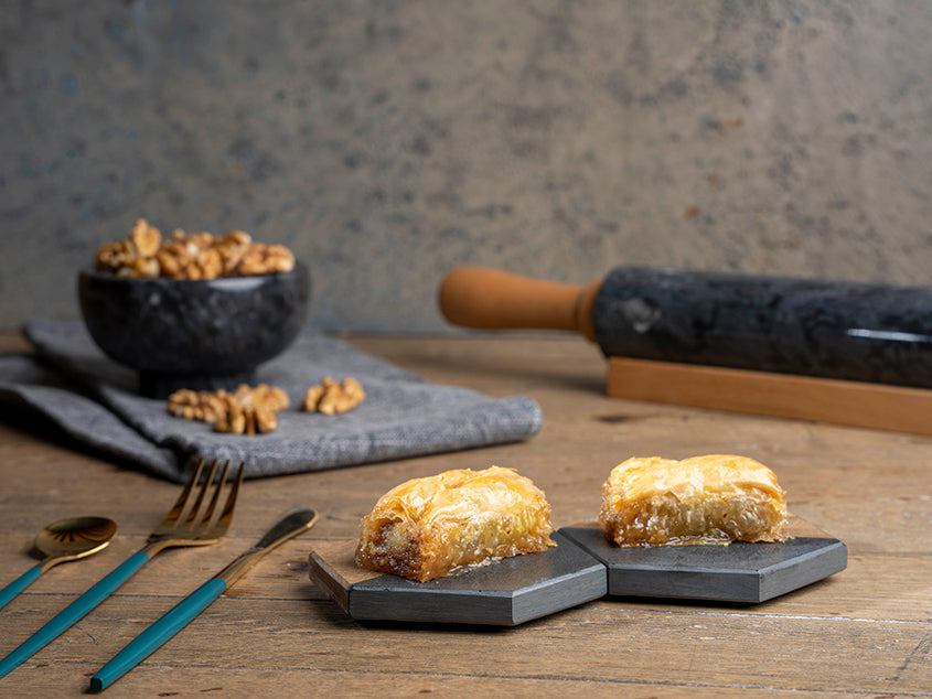Gerollte Baklava mit walnuss