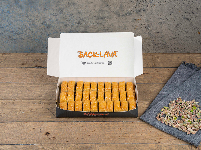 Leicht gesüßtes Mini-Baklava mit Pistazien