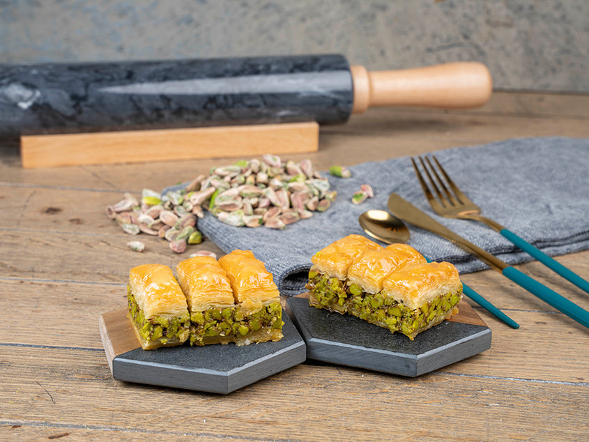 Leicht gesüßtes Mini-Baklava mit Pistazien