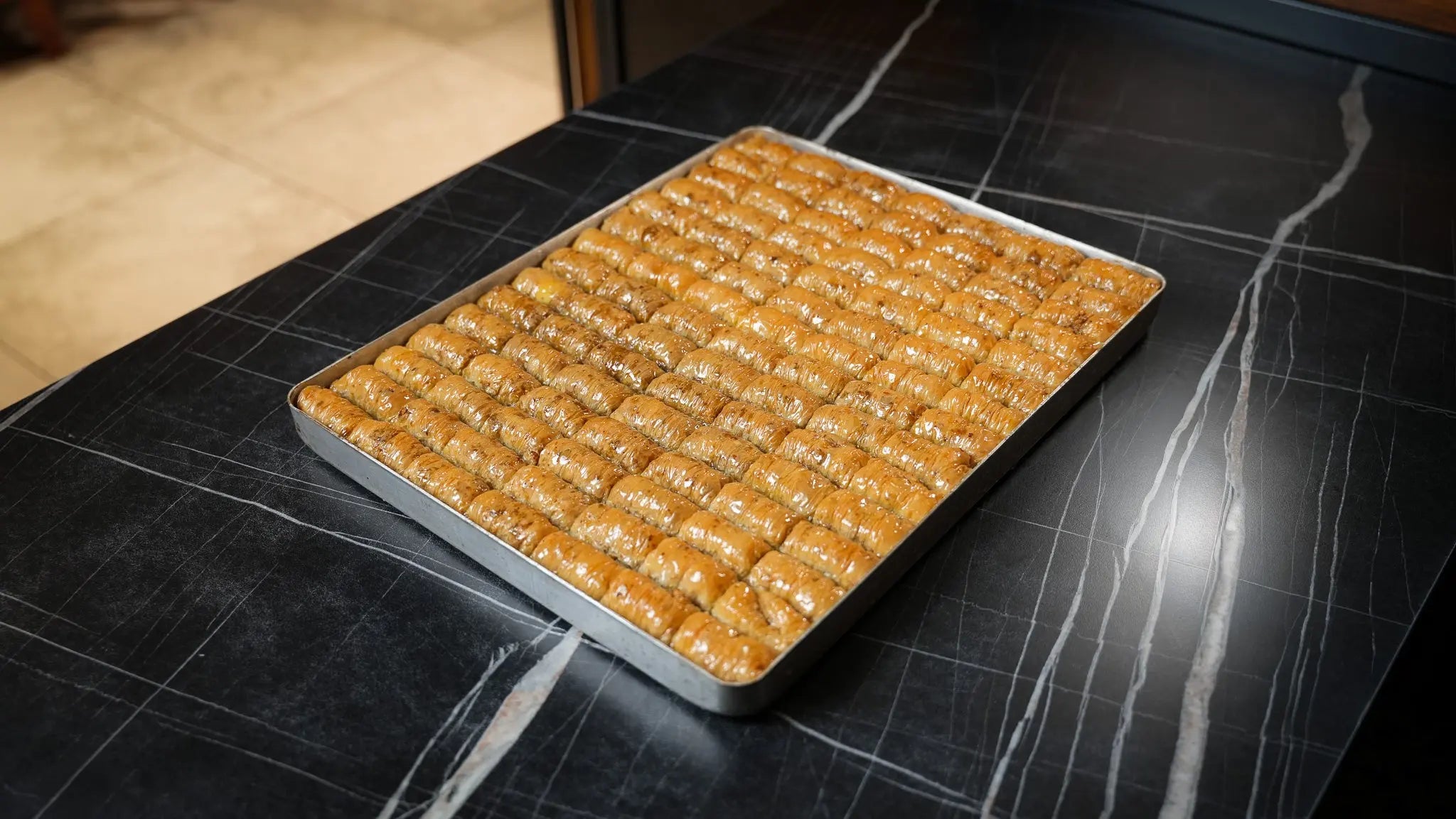 Gerollte Baklava mit Walnuss Blech | ca. 3800 g – Back-Lava 