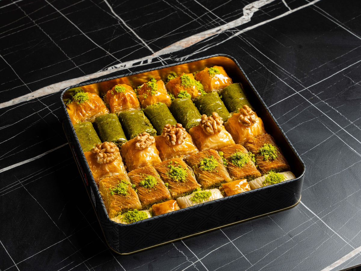 Geschenk Box Premium – Exklusive Auswahl traditioneller Baklava-Spezialitäten 