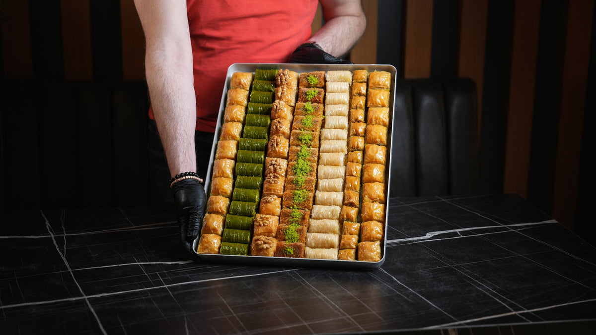 Gemischtes Baklava-Blech von Back-Lava für Geschäftskunden und Großhandel