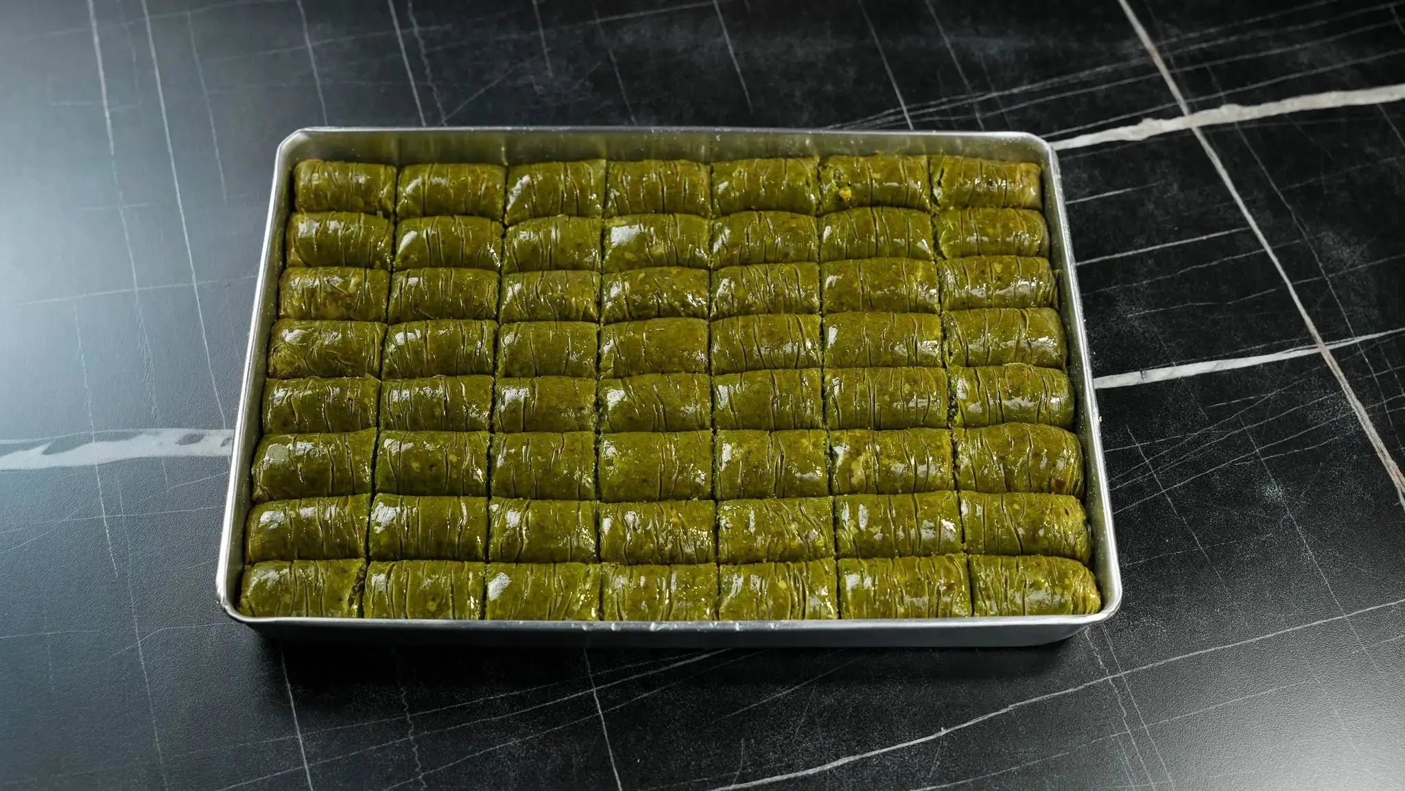 Pistazien Traum Grüne Sarma von Back-Lava – Detailaufnahme der hochwertigen Pistazienfüllung