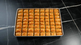 Klassische Pistazien Baklava von Back-Lava – Blech ca. 1800 g, goldbraun gebacken mit hochwertigen Pistazien